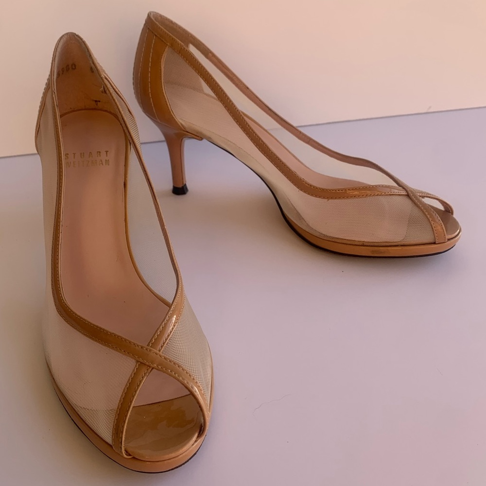 Stuart Weitzman elegant peep toe heel